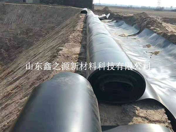養(yǎng)殖防滲膜適應(yīng)環(huán)境能力強(qiáng)，可鋪設(shè)多種環(huán)境下