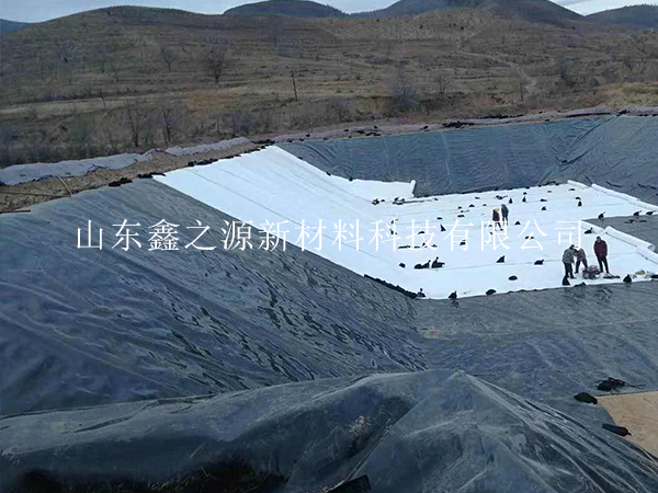 采用怎樣的技術(shù)讓蓄水池防滲膜鋪設(shè)順利進(jìn)行？